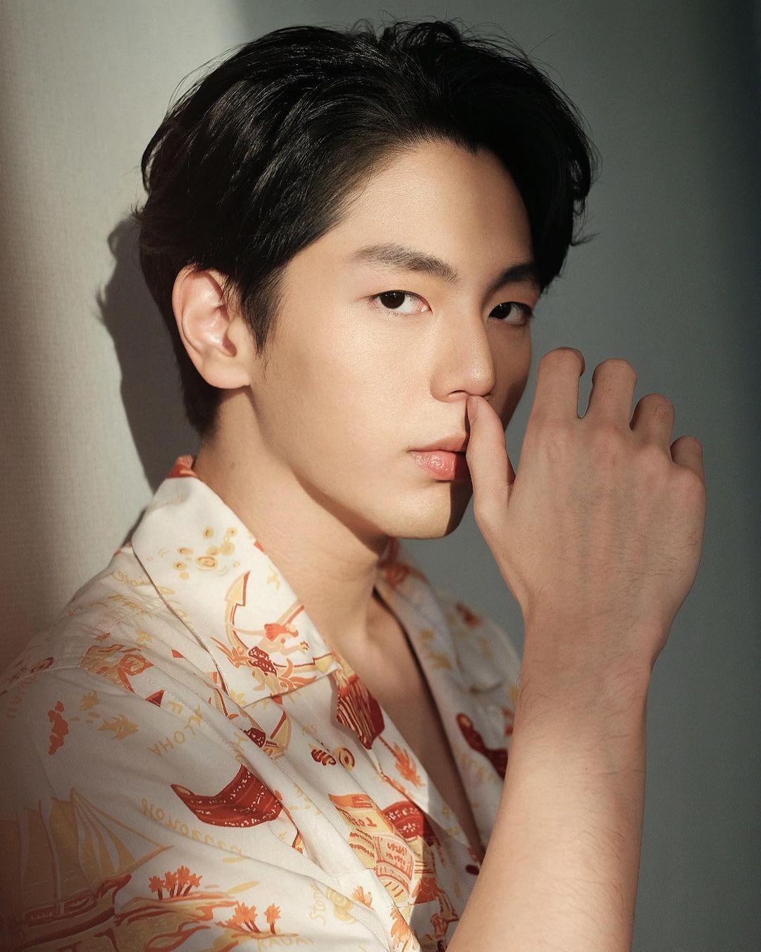 图源网络尽量更的完整柯智辉真是个小可爱～小作家(up)是什么神仙长相