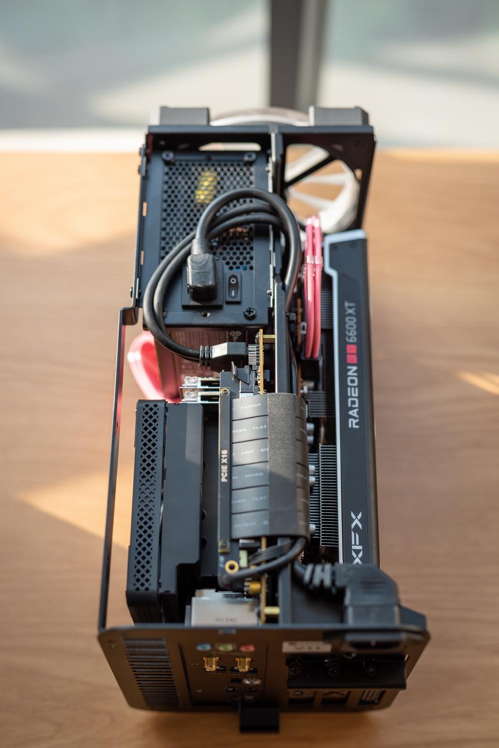 显卡扩展坞才是itx主机的正确打开方式