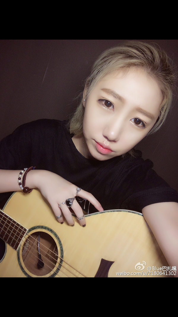 1022女声唱歌怎么样?