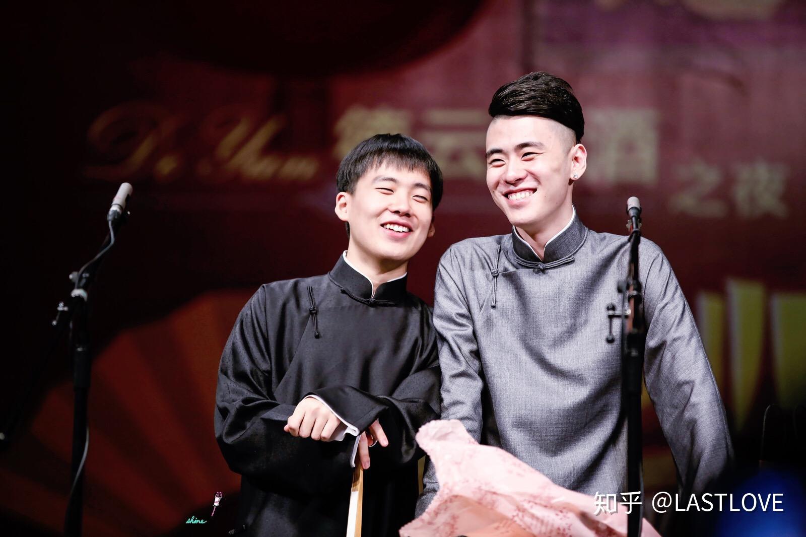 郭麒麟终于找到爸爸的快乐!开豪车赶演出,终于