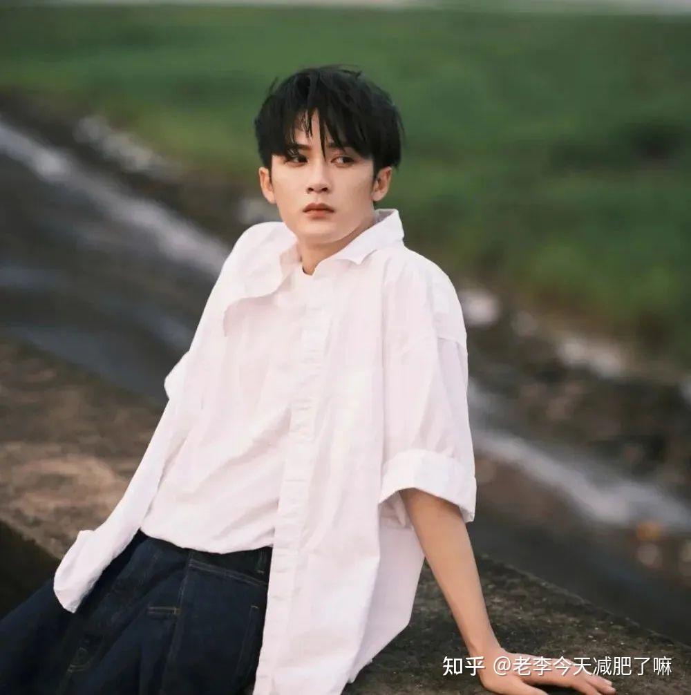 有没有纯欲风男生头像