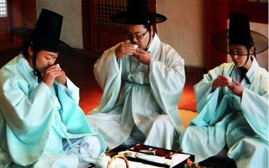 3分钟读懂中日韩三国的饮酒文化及礼仪习惯