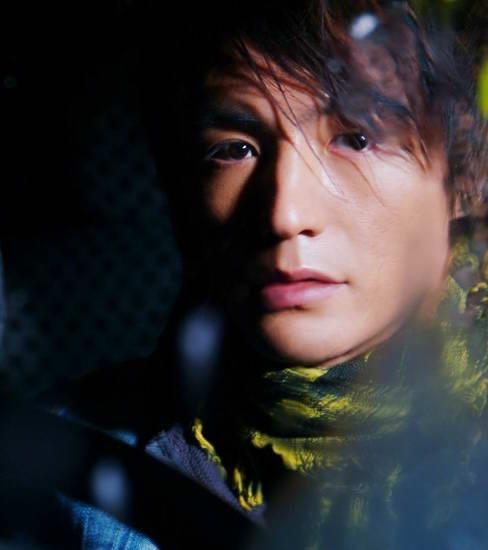 朴树他剪去了长发还是没长大