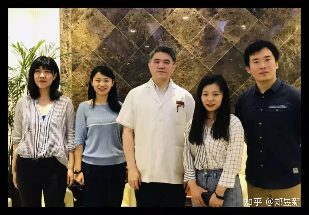 沪上名医传记上海市曙光医院骨科主任郑昱新