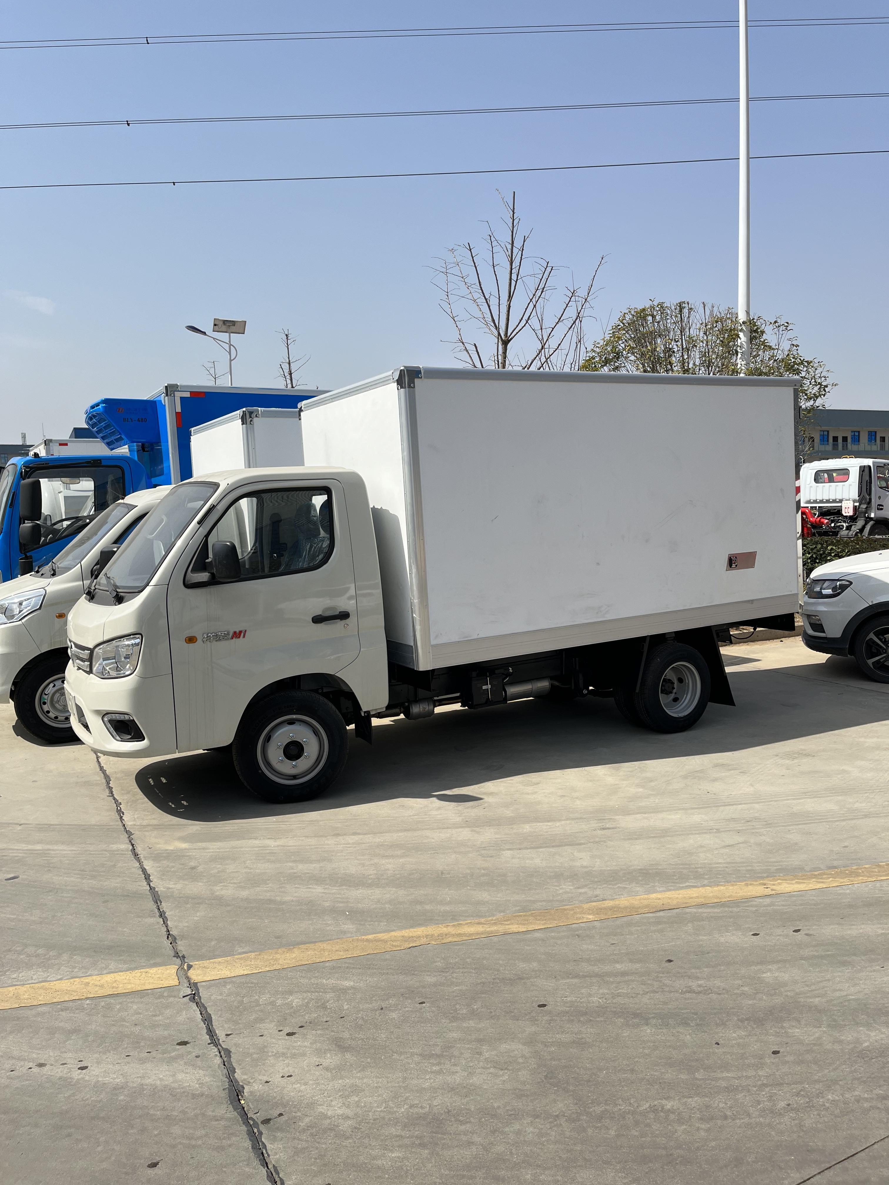 东风冷藏车96米程力冷藏车大型冷藏车厂家厂家直销