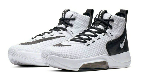 在各种中锋鞋推荐榜单中必须有名字的zoom rize,rookie君就没必要啰嗦