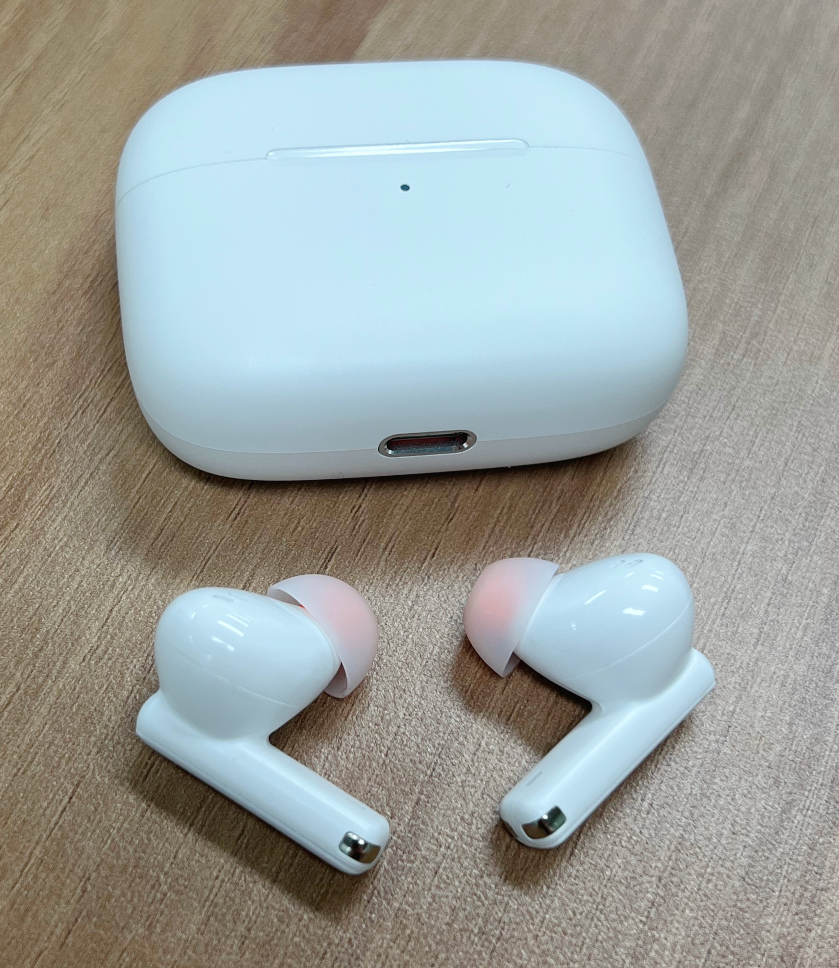 1,倍思m2主动降噪蓝牙耳机