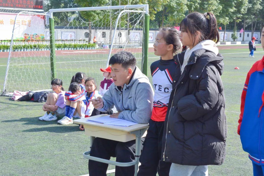 金桥小学体育节赛场,燃!燃!燃!