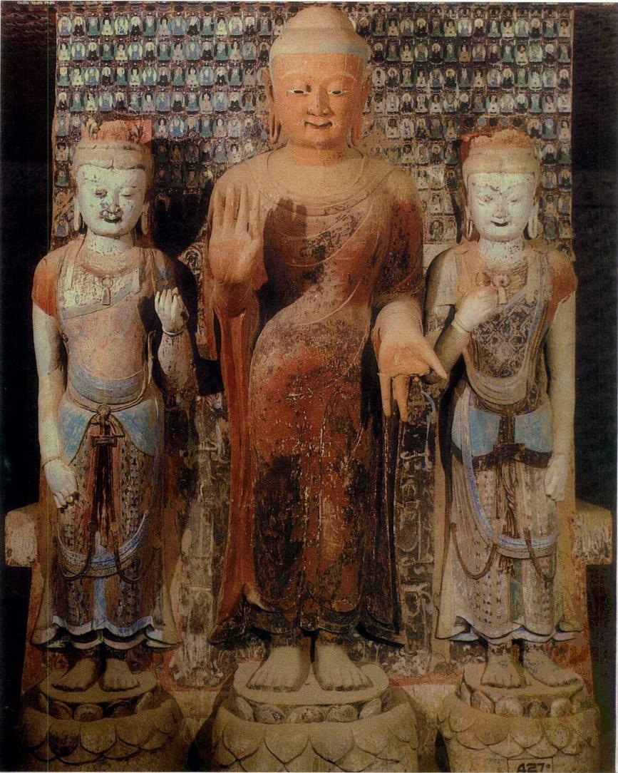 神游千年大美敦煌隋427窟彩塑保存完好一铺三尊大立像高清大图