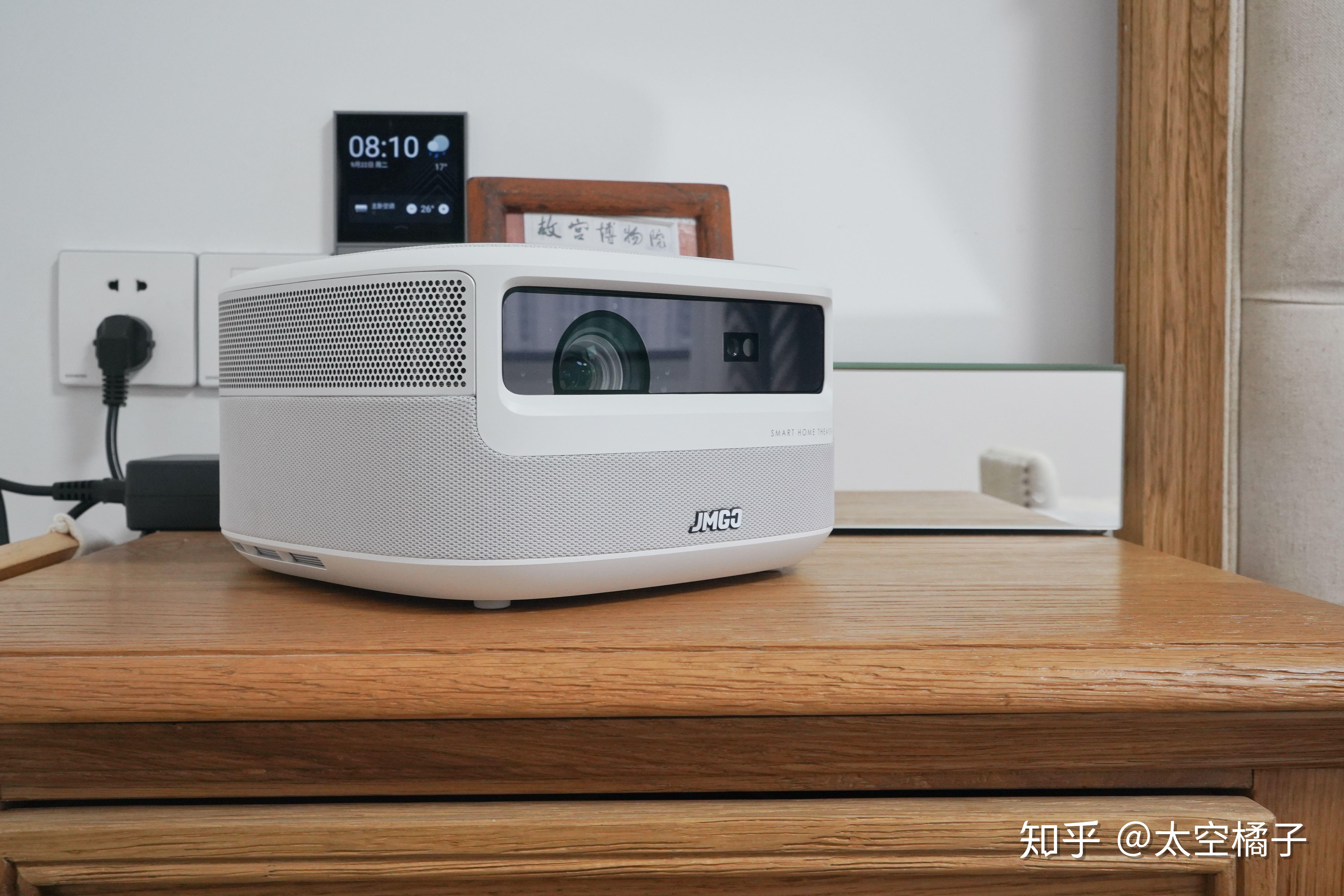 坚果j9投影仪新房装修可以取代电视吗