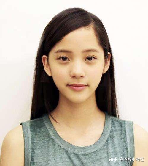 如何评价欧阳娜娜的长相?