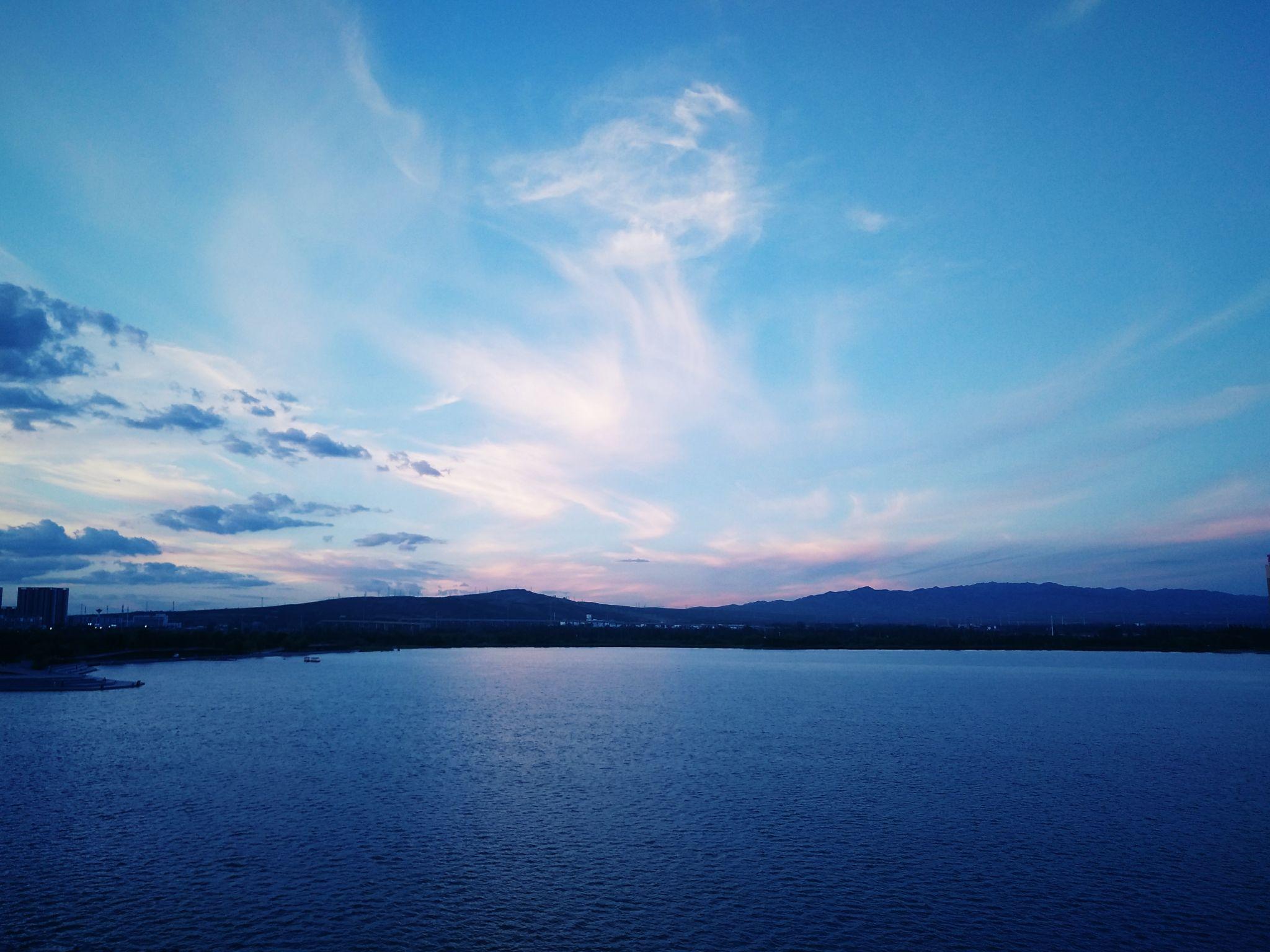 你的手机里有哪些自己拍的真实的风景照