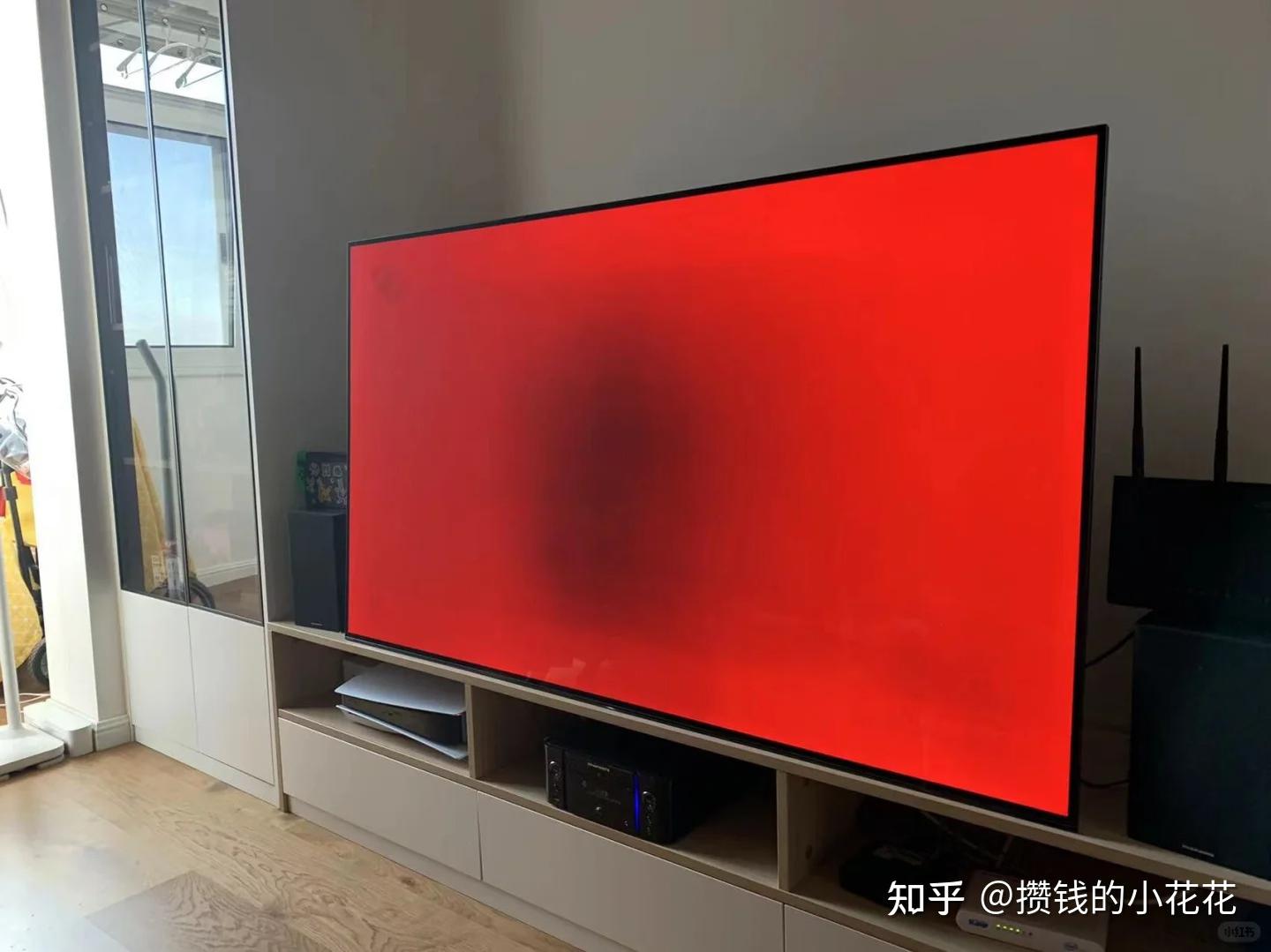 再次刷新画质天花板,海信开年王炸单品“时代旗舰”海信UX2026款来袭!全新一代RGB-Mini LED+黑曜屏Ultra,重新定义旗舰标准!