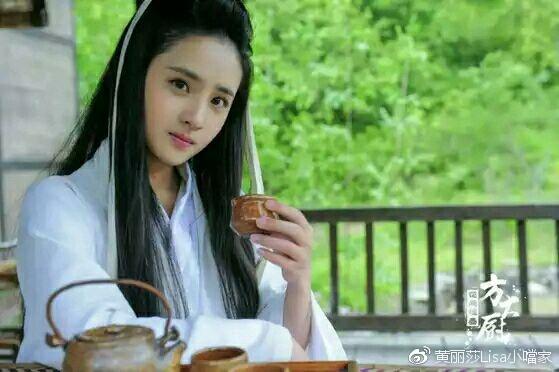 来看看良心网剧花间提壶方大厨里的小厨娘尚雯婕旗下的元气少女蒋佳恩