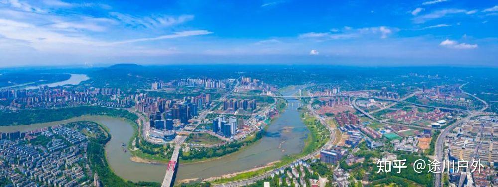 高铁1.5h跑拢!四川这座千年江城,美食美景无数!终于藏不住了!