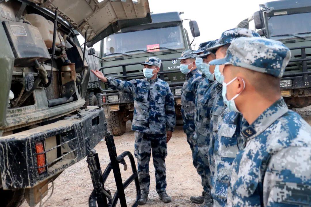 汽车兵新时代钢铁运输线最好的诠释者