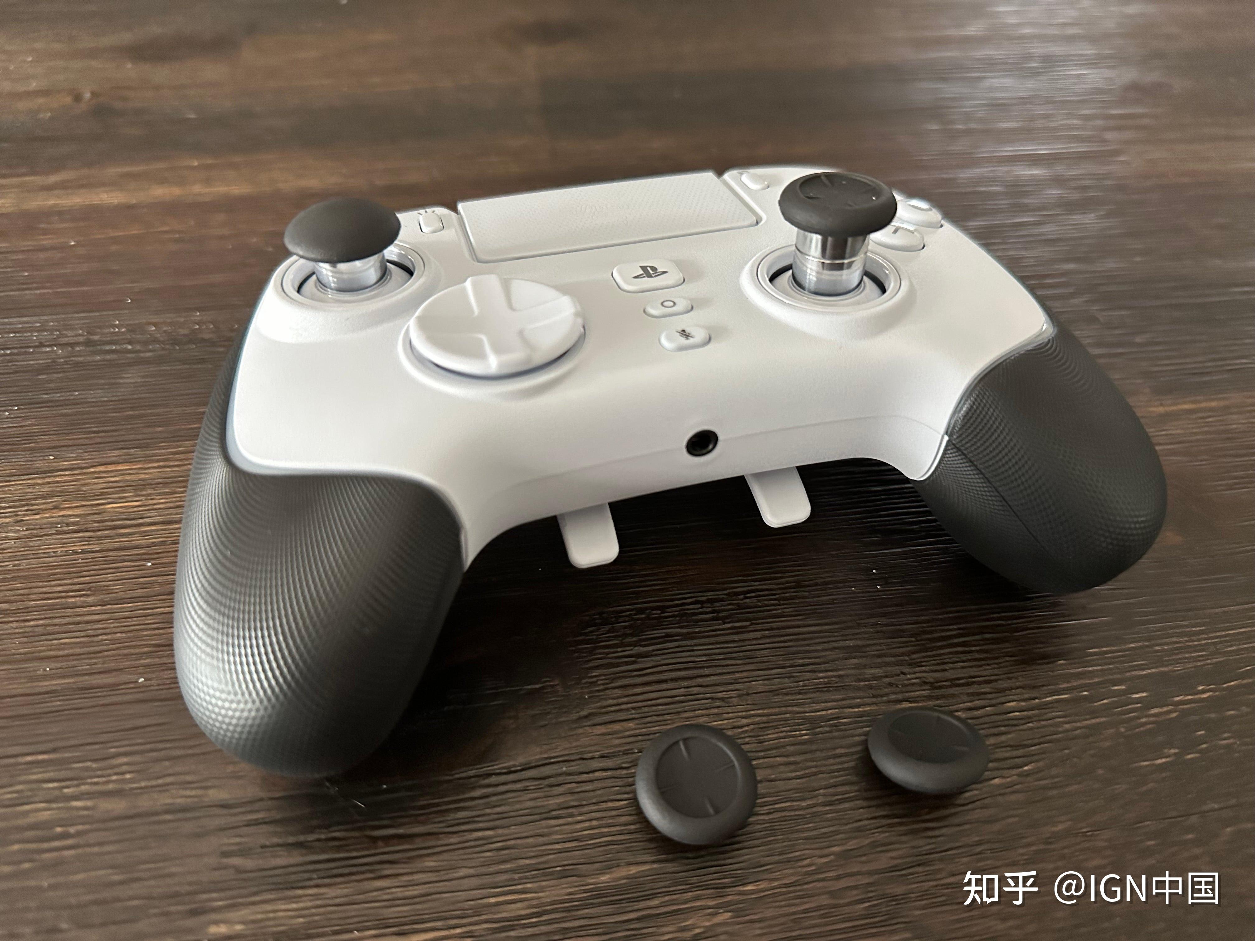 雷蛇幻影战狼 v2 专业版无线手柄——设计与功能