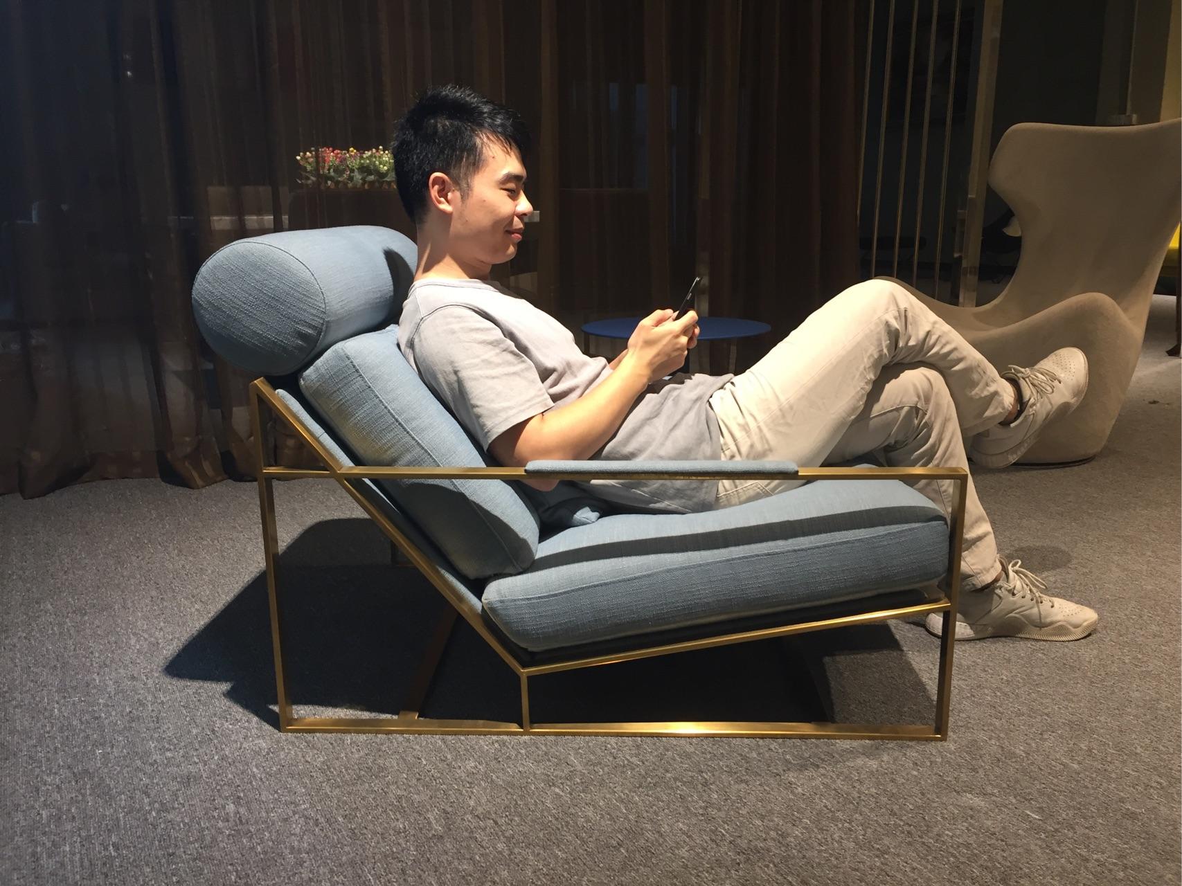 milobaughmanloungechair