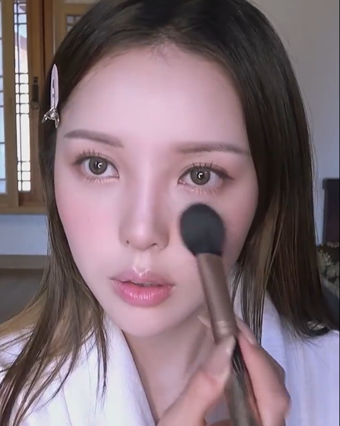 pony大神亲自示范三大重点就可画出撩男最强绿茶心机妆 - 知乎