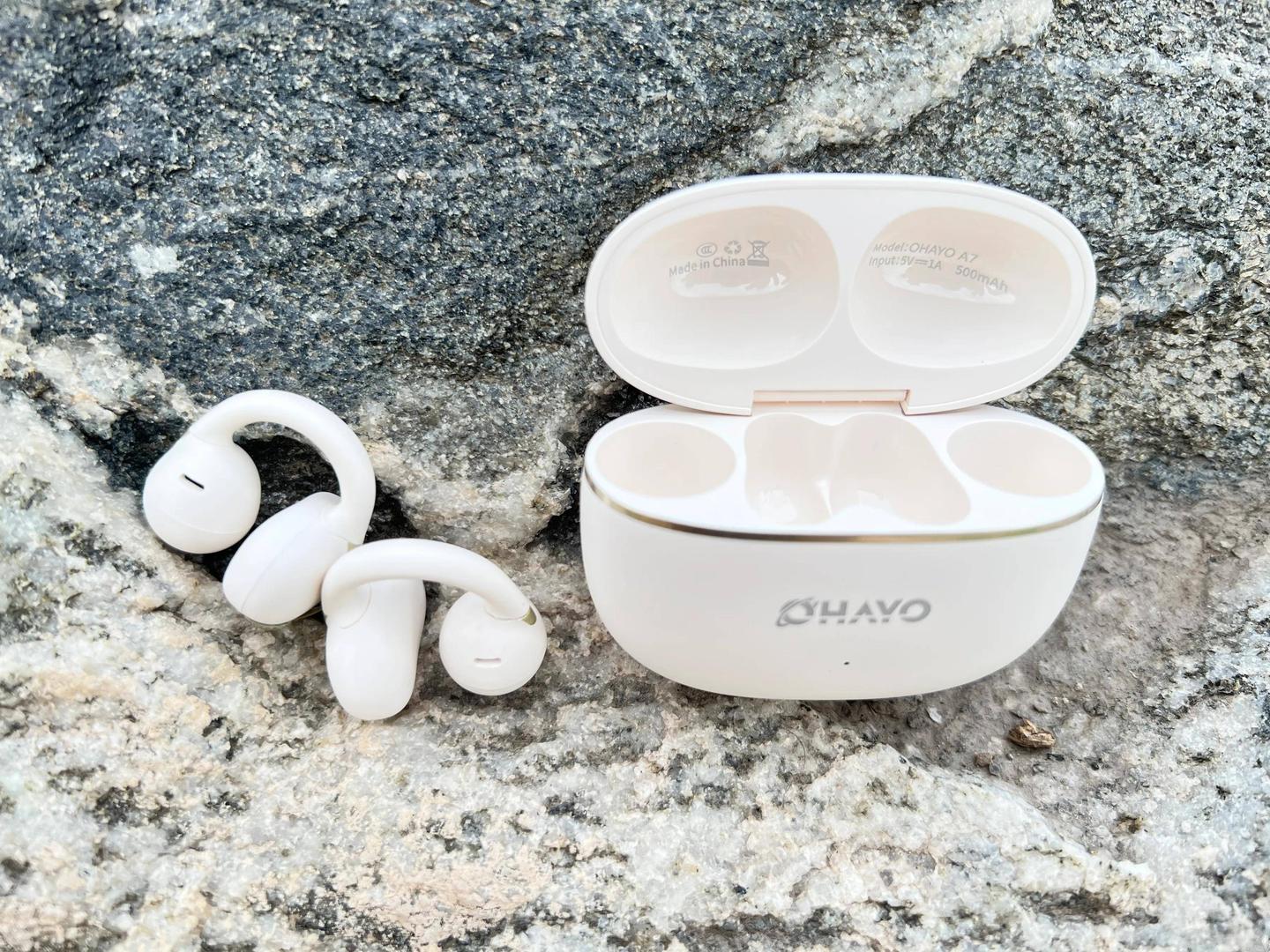 音质震撼+佩戴舒适+AI加持!实测开放式耳机OHAYO雷登AiryClamp A7