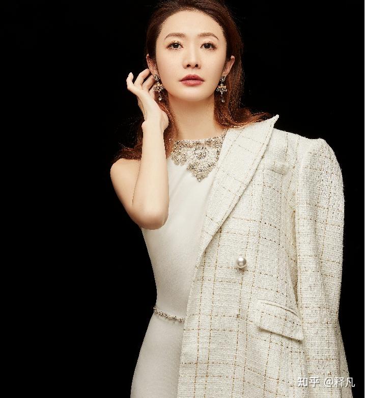 从古装女神到抗疫英雄!武汉姑娘杨斯厚积薄发 - 知乎