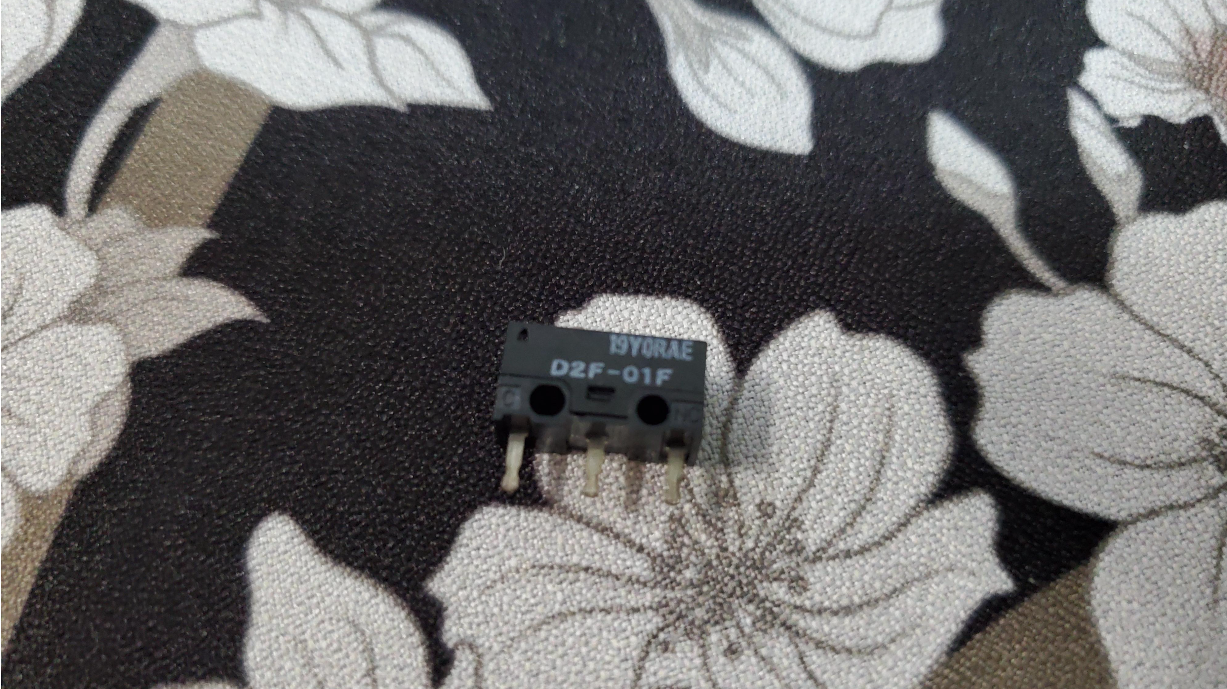 三十种鼠标微动评测(更新至欧姆龙光微动)