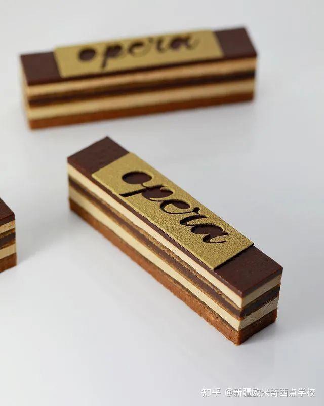 2021年最新创意造型巧克力满满的设计感