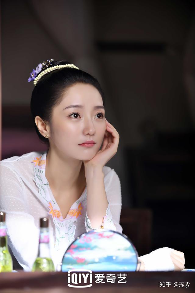 小娘惹97小花肖燕一人饰两角精湛演技令人印象深刻
