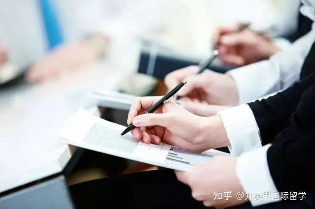 【九英里留学】干货 | 美本面试类型有哪些？美本TOP30大学面试要求都在这了！ - 知乎