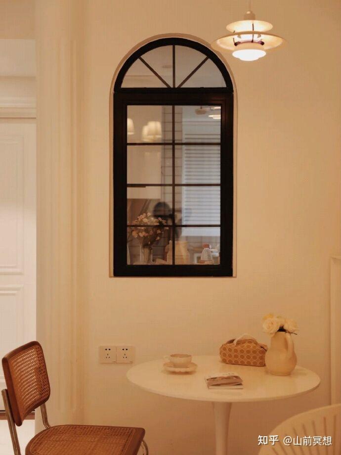 效果,提高空间流动性也增强了视觉纵深感营造空间被放大的错觉窗户