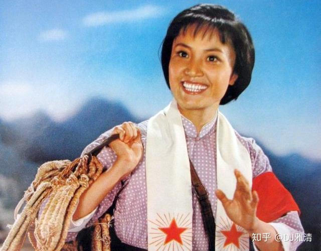 但其实李丽芳最初演的现代戏,不是《海港》,而是《杜鹃山》.