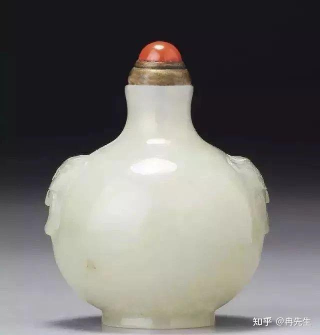 清代鼻烟壶值多少钱，铜胎画珐琅彩鼻烟壶，各个顶级拍卖行成交价格一览