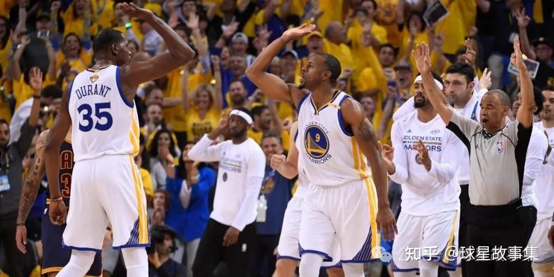 最接近季后赛不败的nba球队是2017年的金州勇士队.