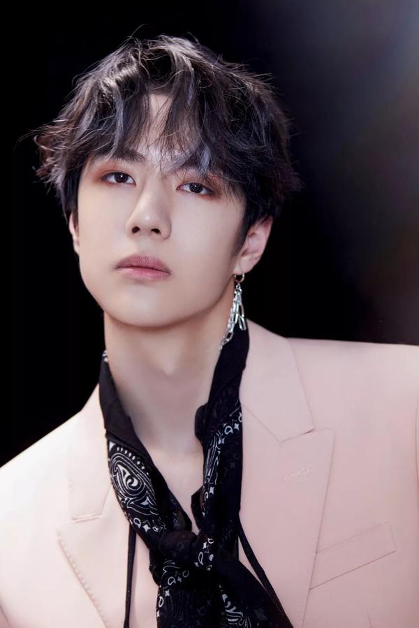 迷人计丨谁曾想,王一博竟然是内双的妆容模板?