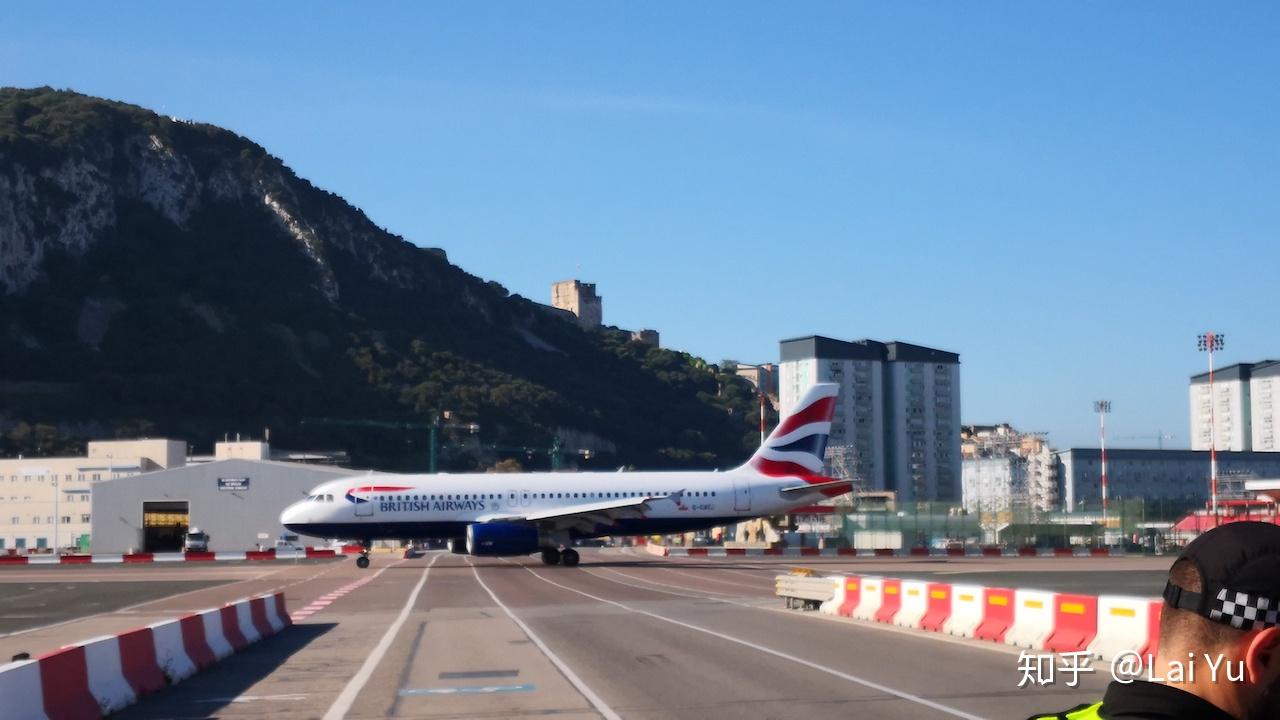 一慢二看三通过这条横穿机场连接西班牙和直布罗陀的唯一道路叫做