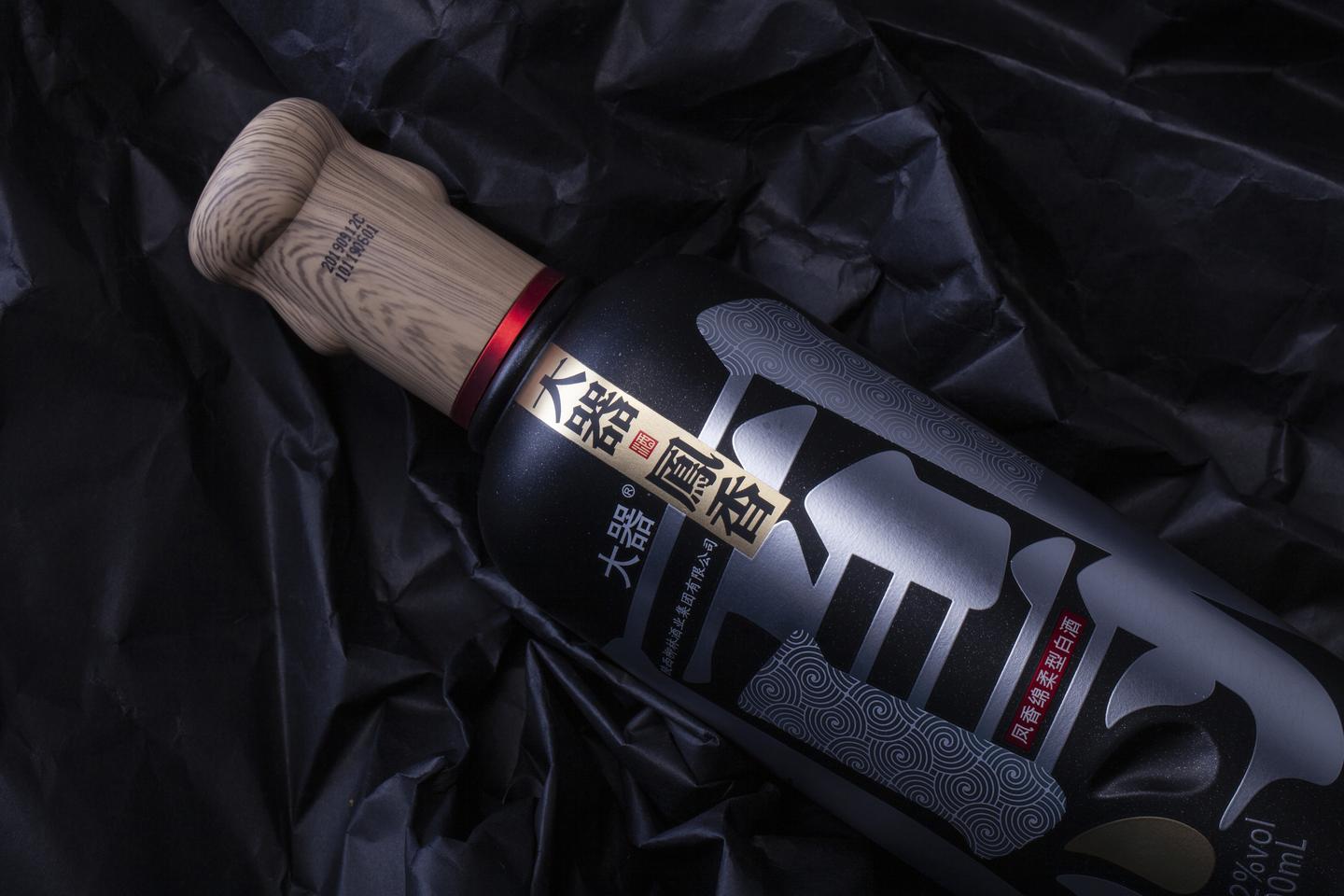 选择一款能有酸甜苦辣咸口感的酒就是因为它能懂我不需言语