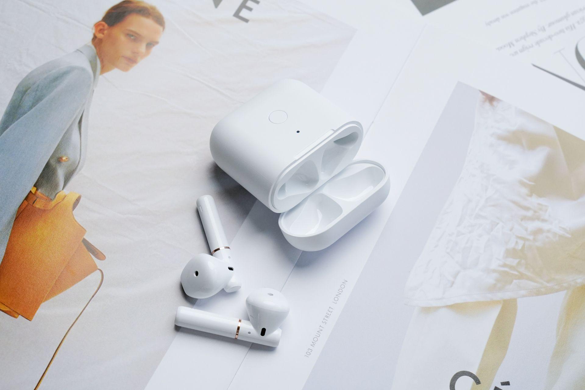 不选贵的就选对的戴上qcyt8无线蓝牙耳机独享音乐的美妙