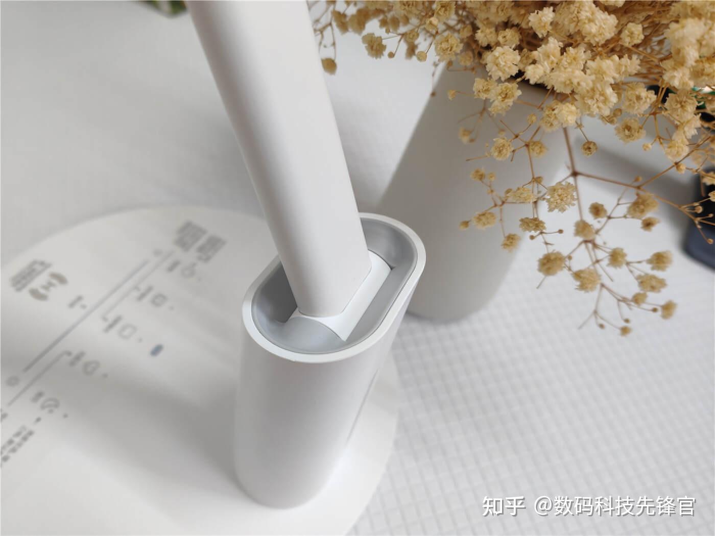 智慧用光权威护眼华为智选达伦智能台灯3pro体验分享