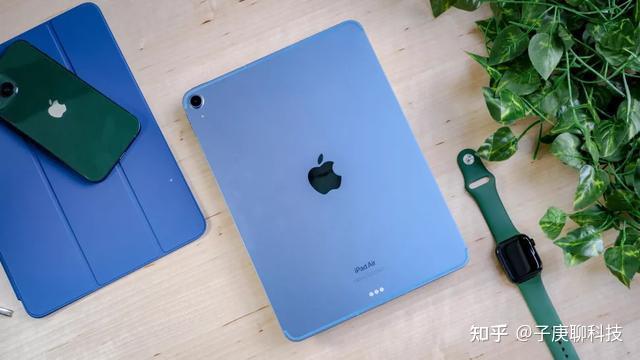 新款 ipad air 尺寸為 9.7 x 7 x 0.