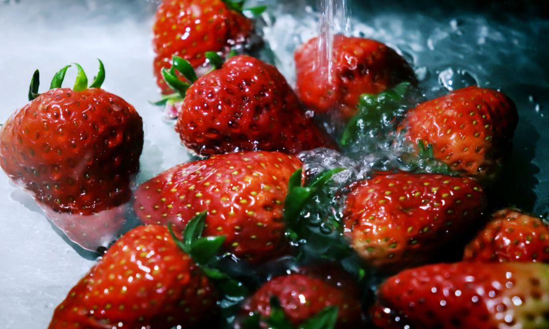草莓应该怎么洗?