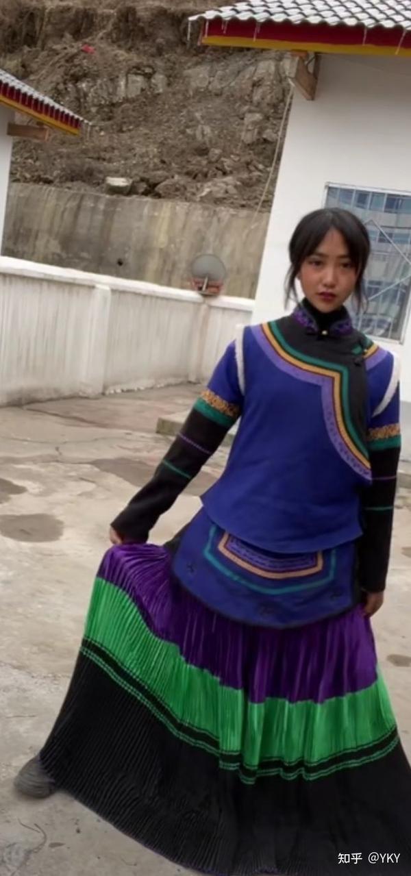 凉山孟阳主播小云云卖惨