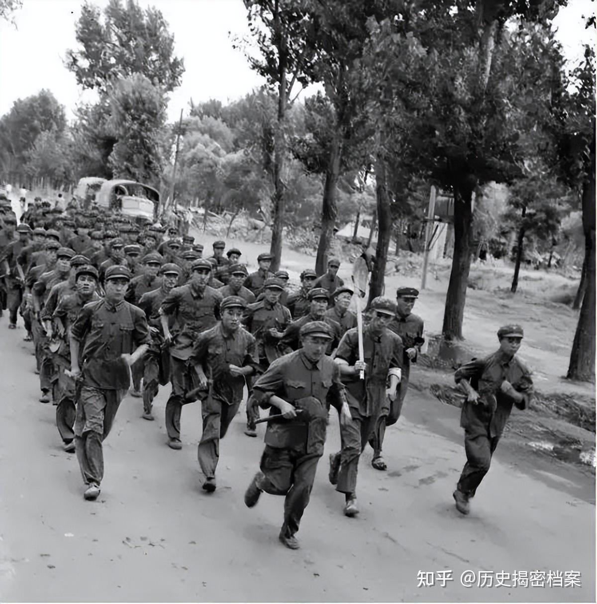 1980年66军炮兵团动乱，邓公会上严肃批评：华国锋要承担相应责任 - 知乎