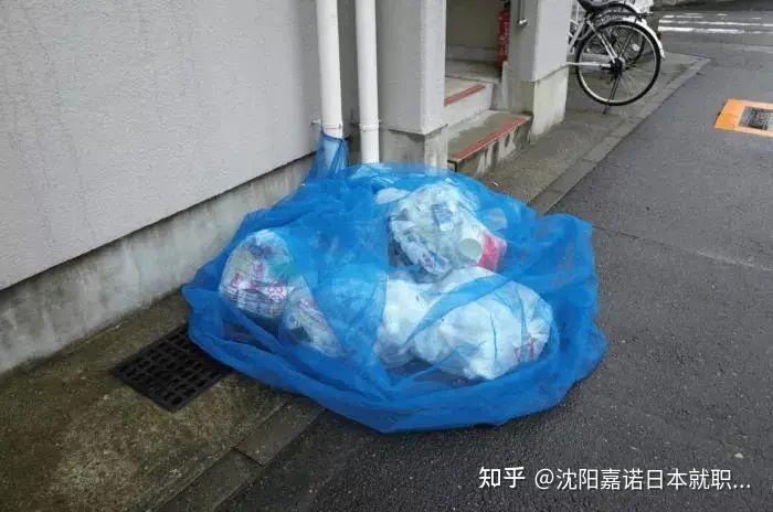 在日本扔垃圾还要写名字不怕泄露隐私吗