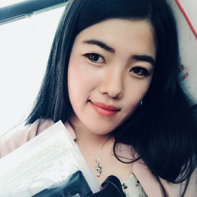 教师招聘面试的时候怎么穿才能不死板又比较正