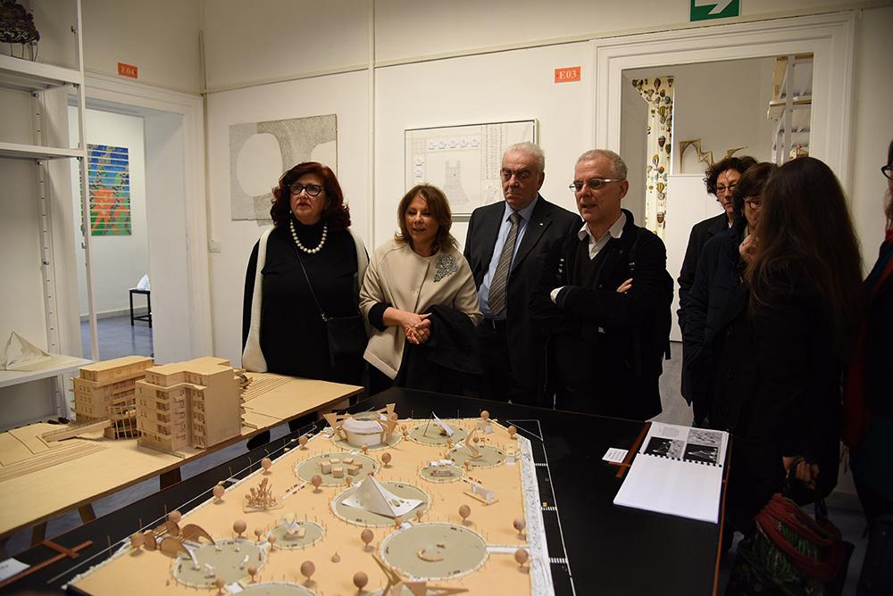 准备今年去意大利留学读研究生,走计划生,福贾