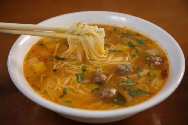 新疆最有风情的地方其实是这个美食之都! - 知乎