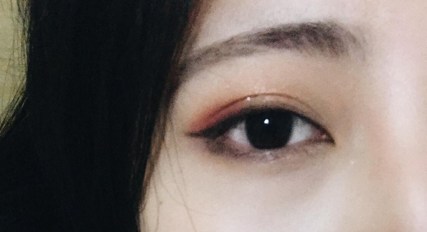 内眼角天生就很尖,总被人质疑开过眼角.