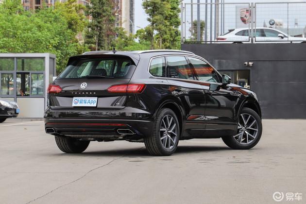 大众途锐新增锐尊版上市搭载30tv6发动机售价8218万元