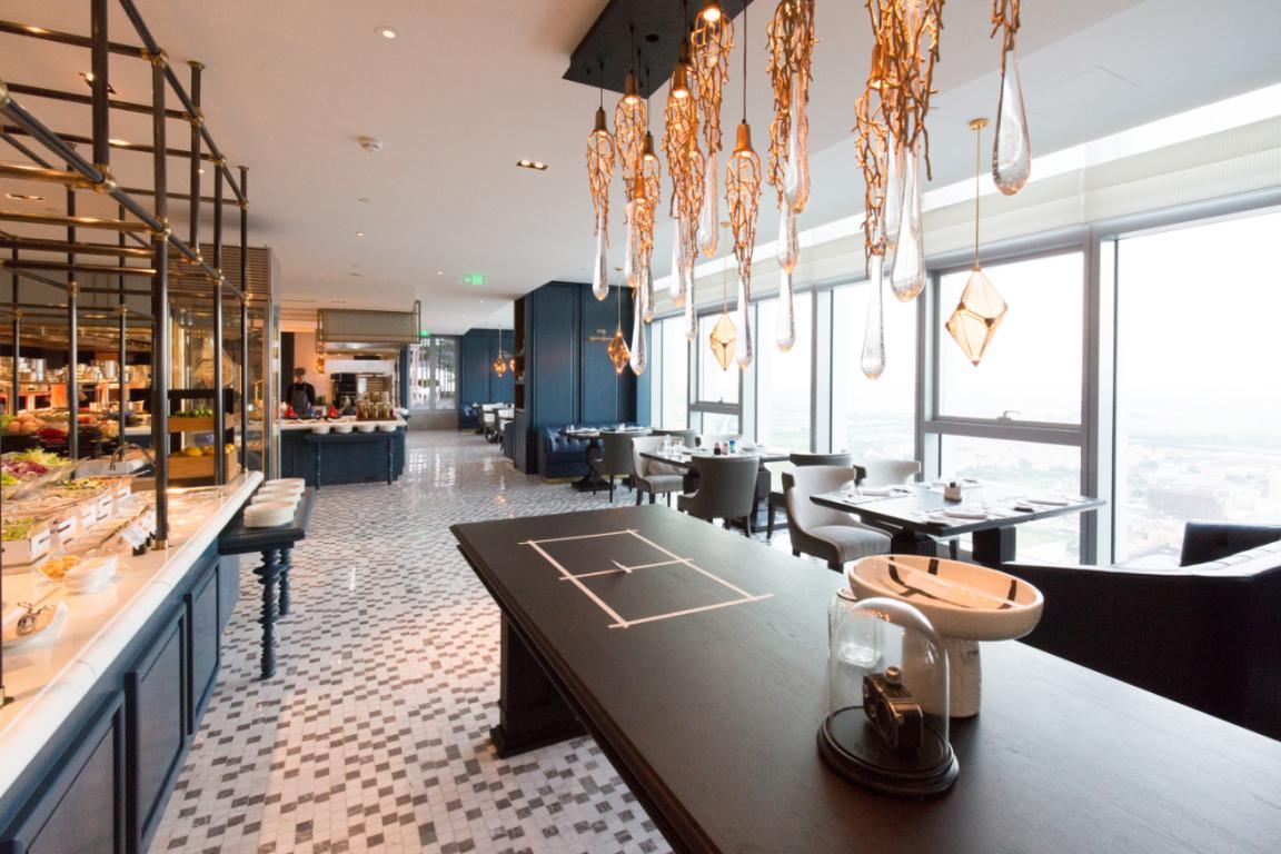 罗浮宫索菲特酒店法国餐厅罗浮宫索菲特酒店天际酒吧运营了国内首家超