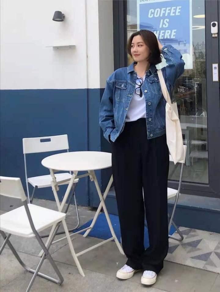 牛仔外套里面搭配什么衣服